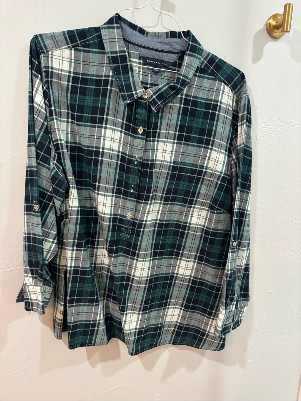 Tommy Hilfiger women’s Green and White Plaid Button-Down Shirt